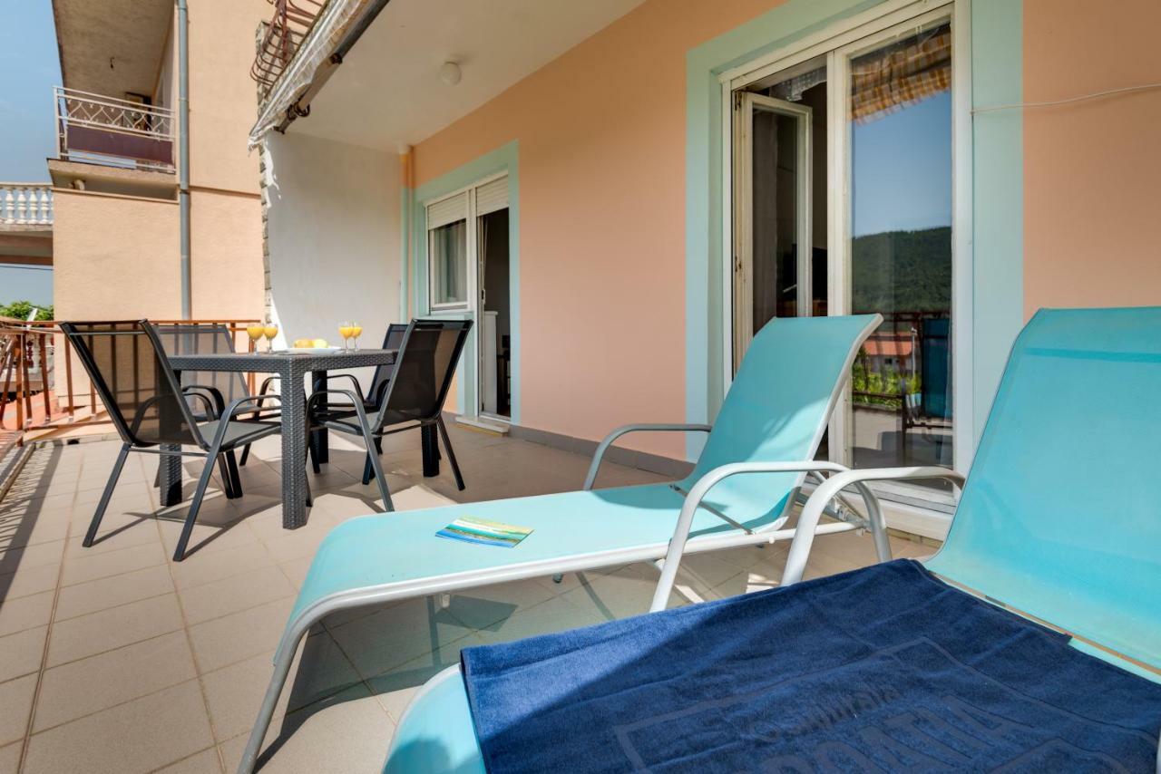 Cozy Apartment Stana In Grebastica Šibenik Екстериор снимка