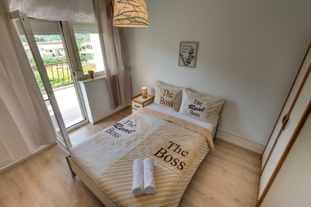 Cozy Apartment Stana In Grebastica Šibenik Екстериор снимка