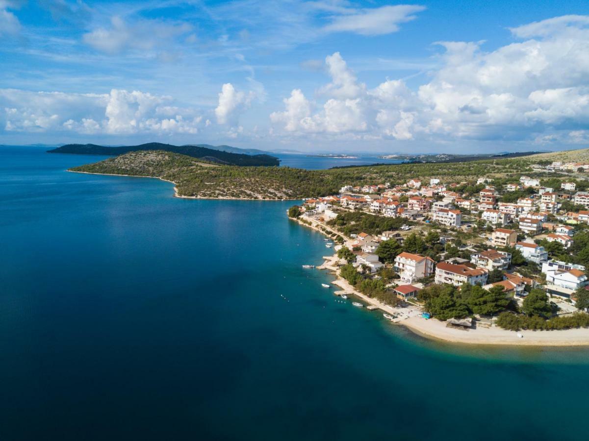 Cozy Apartment Stana In Grebastica Šibenik Екстериор снимка