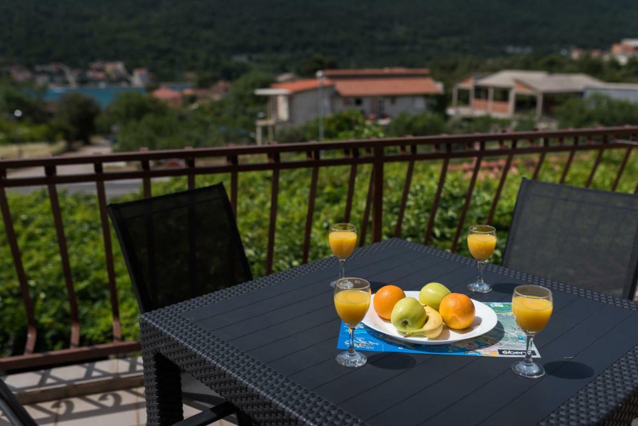 Cozy Apartment Stana In Grebastica Šibenik Екстериор снимка