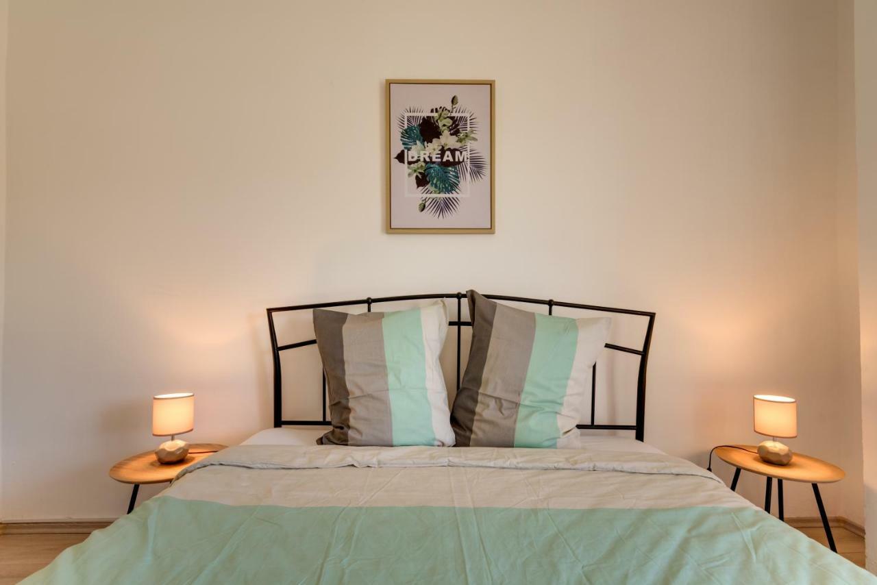 Cozy Apartment Stana In Grebastica Šibenik Екстериор снимка